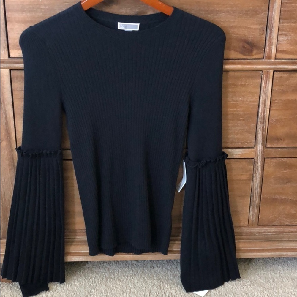 Nwt Chelsea 28 Bell Sleeve Sweater — image 2 of 8